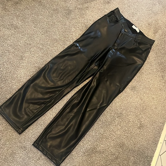 ABERCROMBIE & FITCH VEGAN LEATHER PANTS WORN ONCE - Picture 2 of 4